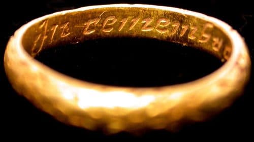 Post Medieval: Finger Ring — Cross-Hatching